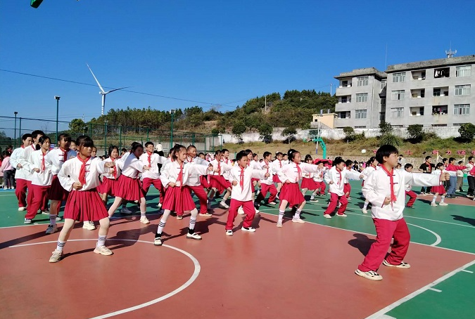 江永县松柏中心小学：三操比赛 活力校园