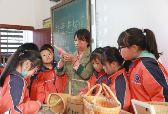 【教育评价改革在湖南㉖】会同县城北学校：为家长颁奖，构建树家风评价体系