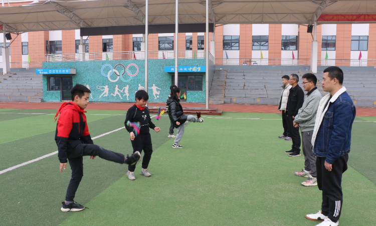 【鼎城区站】永安小学：足尖彩毽翻飞舞，春日运动乐悠悠