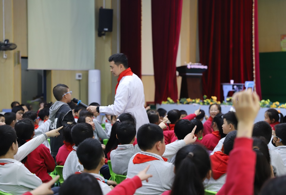 长沙市芙蓉区火星第二小学：守护“视”界，你我“瞳”行