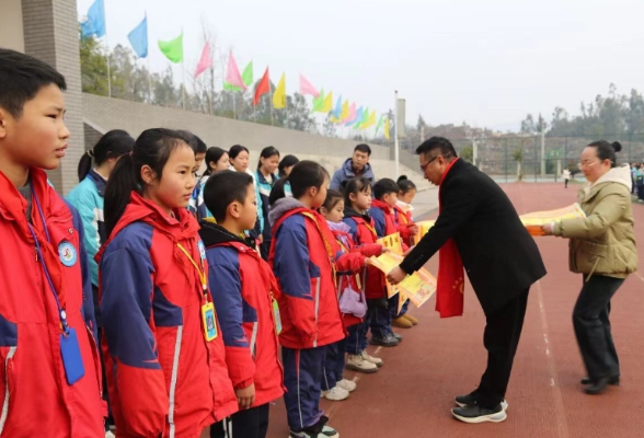 【新晃站】思源实验学校：迎来新学期 收获美好祝愿