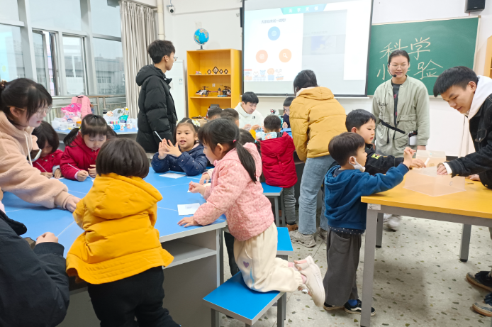 【先声新闻】长沙师范学院：培育高素质的未来科学“播种者”