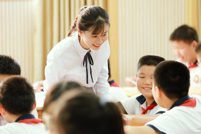 【先声新闻】抓住学校第一生产力——记长郡雨花外国语学校教师队伍建设