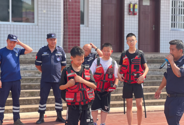 【慈利站】溪口镇中学：护航学子无“溺”夏日