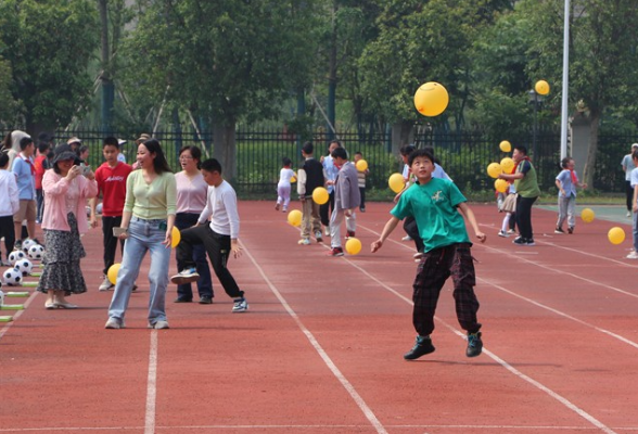 常德市鼎城区江南小学：微笑传递快乐 友爱点亮心灵