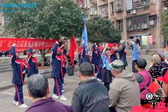 #小记者在现场 #学雷锋月 【沅陵站】溪子口小学“学雷锋，献爱心”活动走进社区（小记者 朱睿 指导教师 龚智敏 张慧茹）