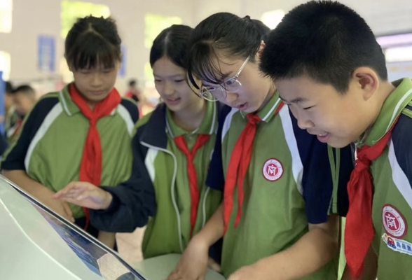 常德市鼎城区江南小学：流动科技馆 点亮科学梦