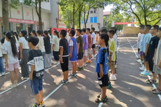 【芷江站】“青春启航，习惯先行” 芷师中学小记者探访新生入学教育动员会